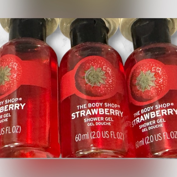 The Body Shop 13 Mini Bottles Body Wash Green Tea Moringa Satsuma Strawberry - Picture 3 of 5